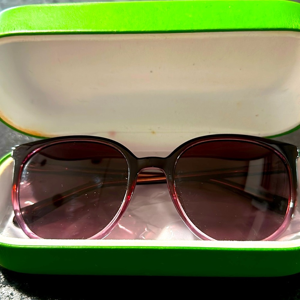 Kate Spade sunglasses. Case included with cloth to clean them.